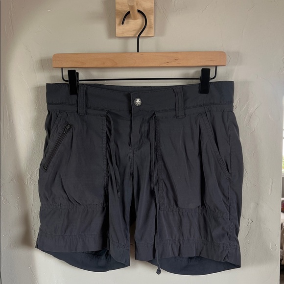Prana women’s Charcoal Cargo Shorts - Picture 1 of 3
